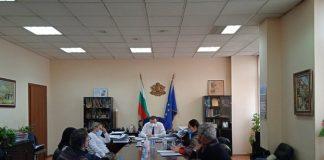 Среща между протестиращи и здравния министър