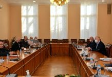 Среща между министър Росен Желязков и таксиметровия бранш