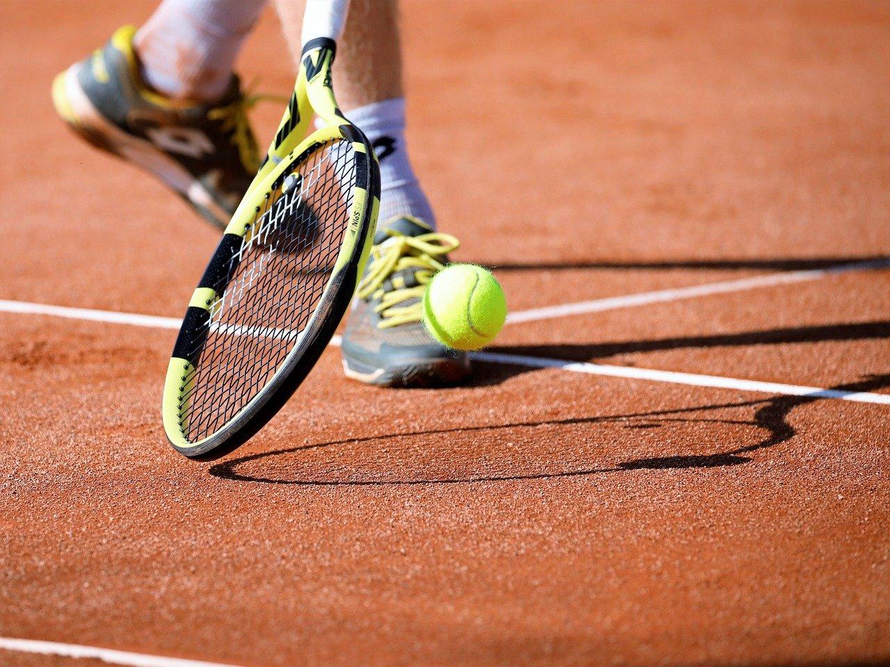 Тенисът предлага уникална комбинация от физически, психически и социални предимства,