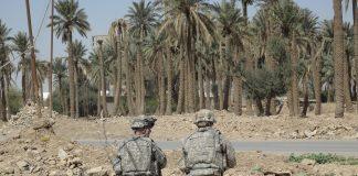 Военнослужещи