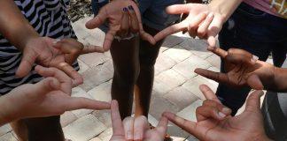 Жестомимичен език