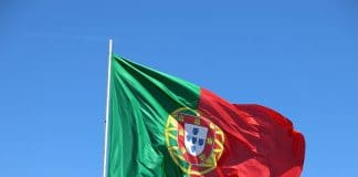 Знаме на Португалия