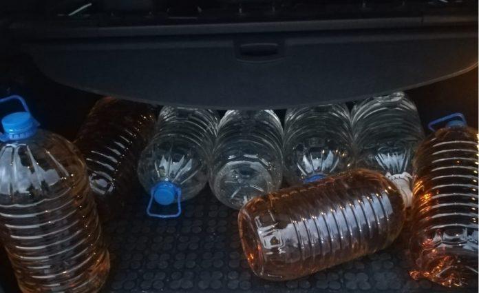Задържани 150 литра контрабанден алкохол