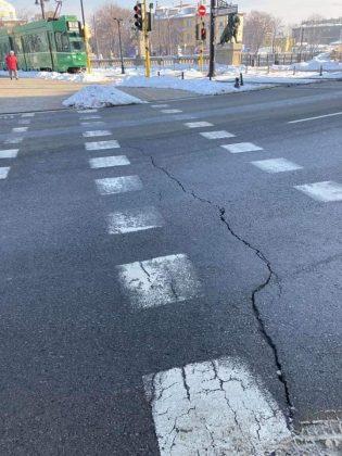 Пукнатини на "Лъвов мост"