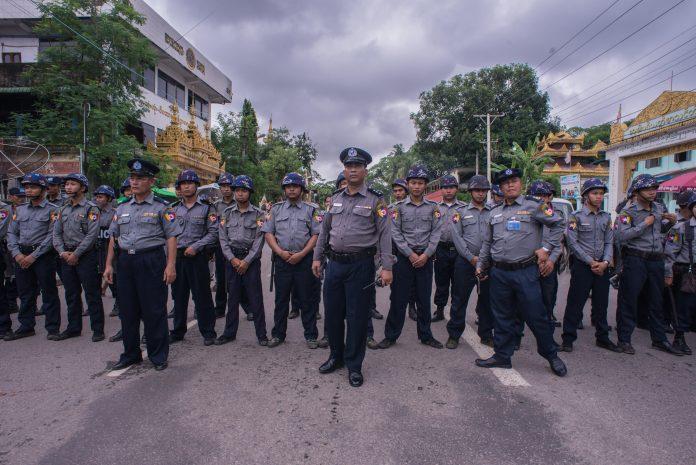 Полиция в Мианмар