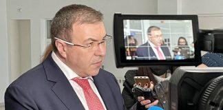 Министър на здравеопазването проф. Костадин Ангелов