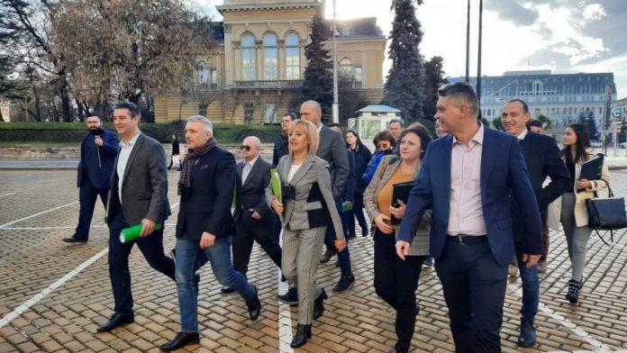 От Изправи се! Мутри вън! внесоха 5507 подписа в ЦИК за регистрация на изборите