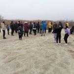 Почистване бреговете на езеро Вая