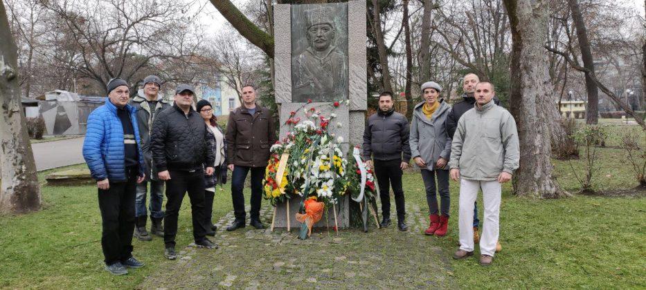 Поднасяне на венци