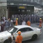 Полиция - протести в Мианмар