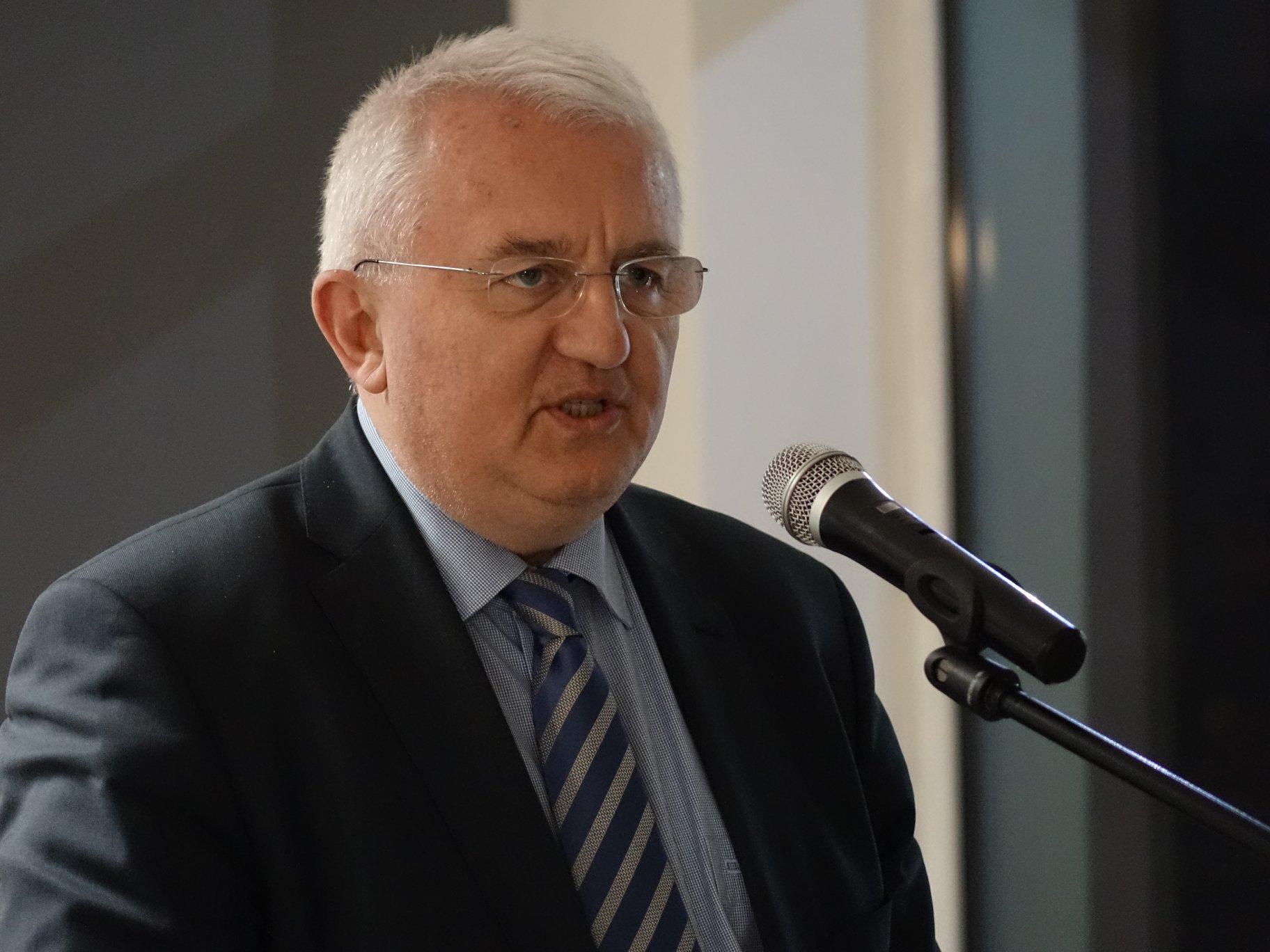 Директорът на Института за анализи и оценки в туризма проф