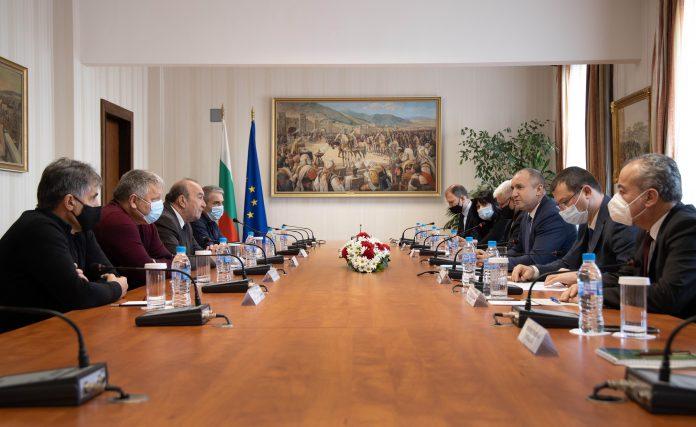 Среща на Радев и Националното сдружение на кметствата