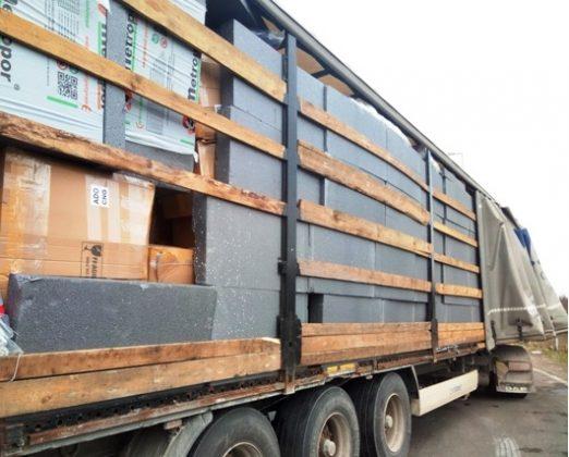 котрабандни дрехи и обувки са открити в камион на ГКПП Дунав мост