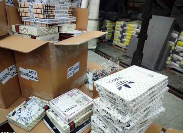 котрабандни дрехи и обувки са открити в камион на ГКПП Дунав мост