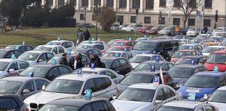 Учебни коли