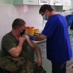 Ваксинация на военни