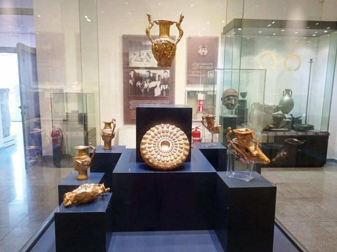 Копие на Панагюрското златно съкровище. Снимка: Искра.бг