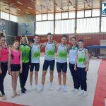 Деца акробати