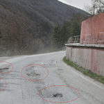 Част от дупките на пътя между Своге и Бучин проход