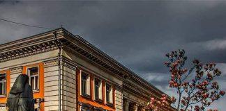 Дворецът на културата в Перник