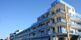 Хотел "Ескада Бийч"