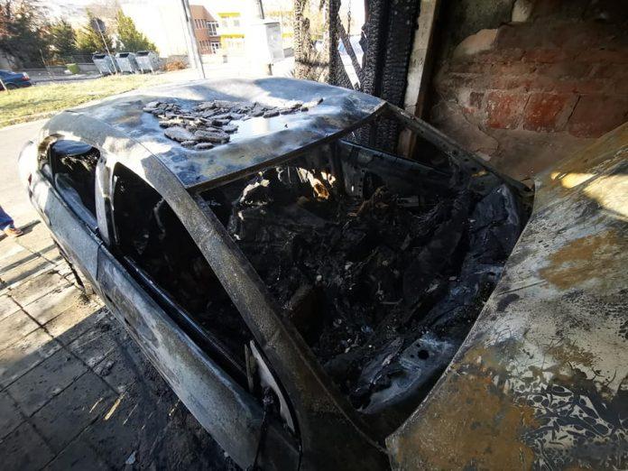 Изгорелият автомобил на Христо Гешов