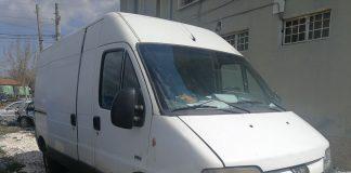 Микробусът, с който са превозвани мигрантите