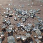 Счупени стъкла