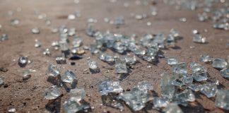 Счупени стъкла