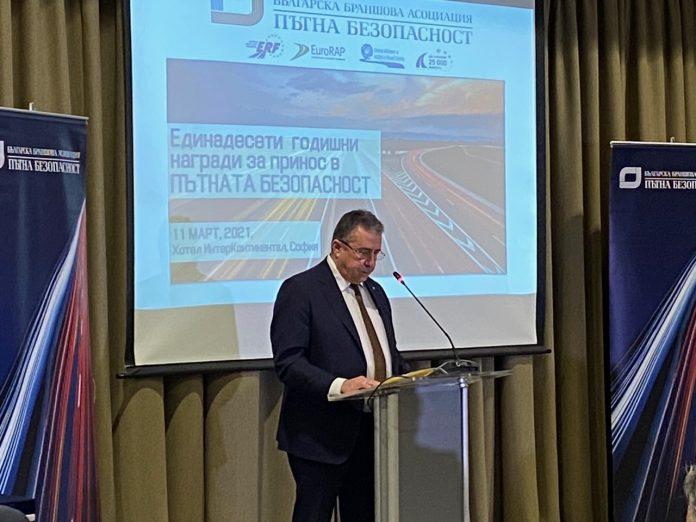 Валентин Йовев