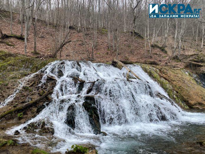 Водопад "Докузак"