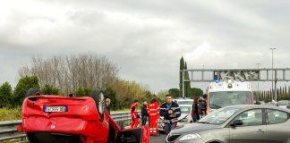 Автомобил по таван