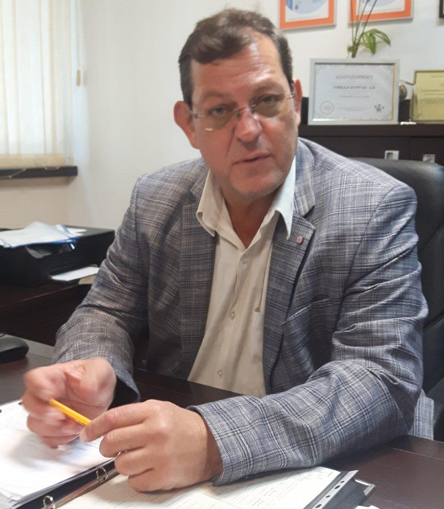 изпълнителният директор на УМБАЛ-Бургас д-р Бойко Миразчийски