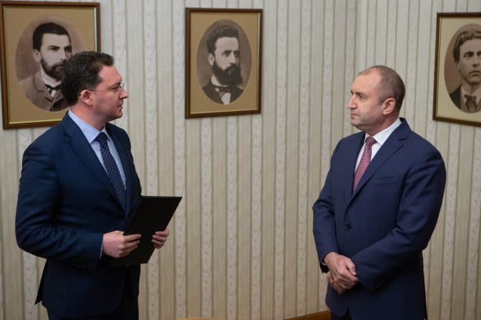 Даниел Митов и президентът Румен Радев