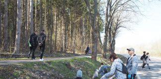 Доброволци