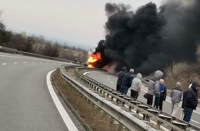 Горящ камион