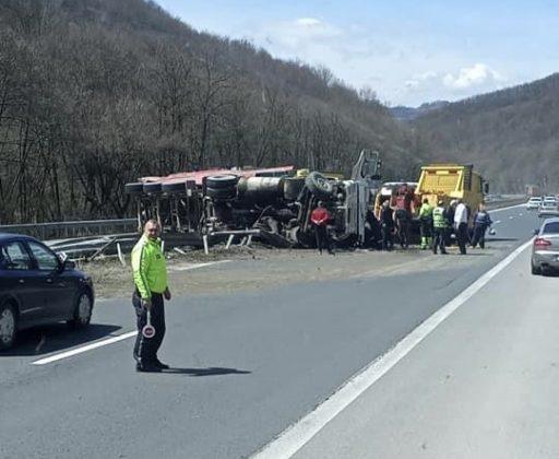 Обърнат тир