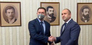 Президентът връчи първия мандат за съставяне на правителство