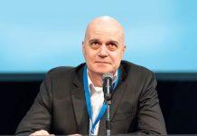 Слави Трифонов