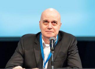 Слави Трифонов