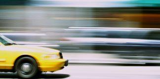 Таксиметров автомобил