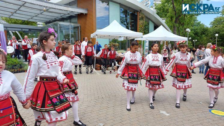 Туристическият бранш откри летния сезон в Бургас