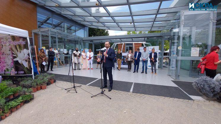 Туристическият бранш откри летния сезон в Бургас