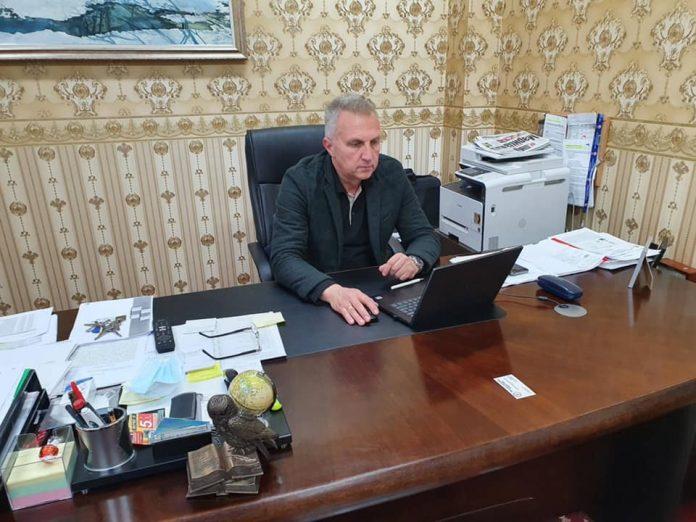 Д-р Константин Сапунджиев