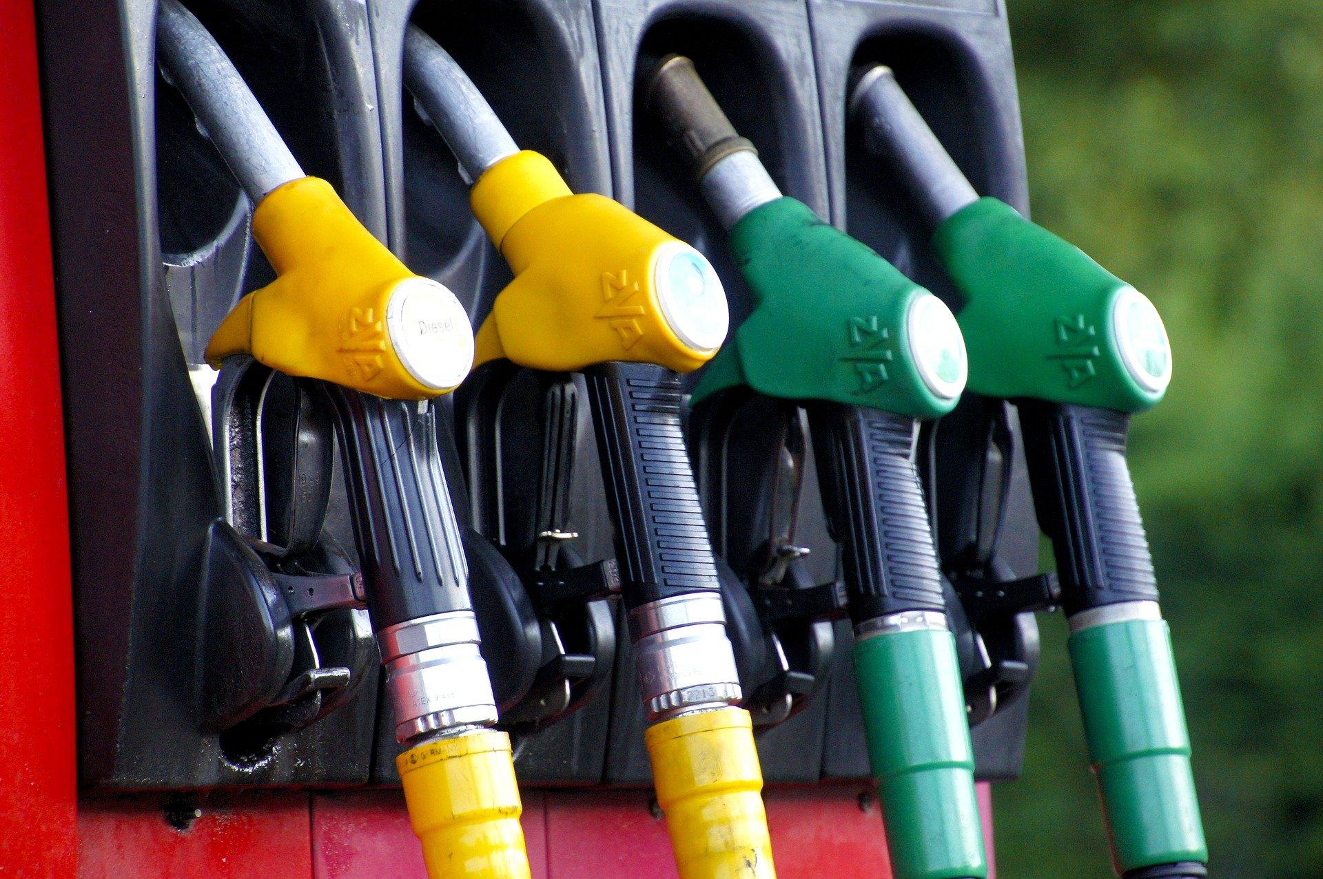 През изминалите дни цените на горивата пак започнаха да се