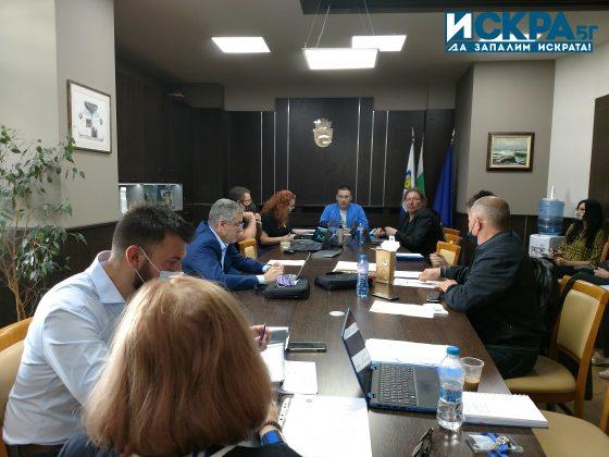 Комисия по икономика и инвестиционни политики