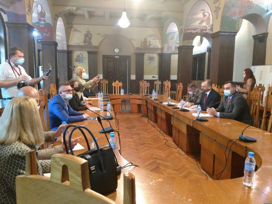 Консултации за състава на РИК-Бургас