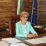 Министър Виолета Комитова