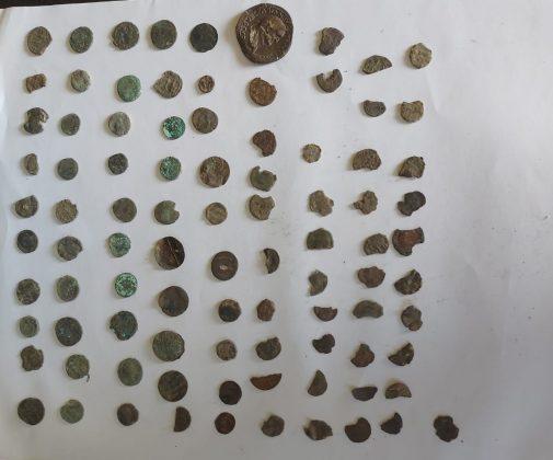 Антични монети