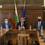 Mинистърът на земеделието, храните и горите проф. д-р Христо Бозуков